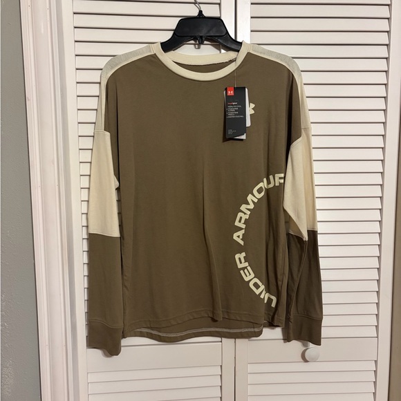 Under Armour Other - Under Armour Boys  Olive and Cream Long Sleeve Tee